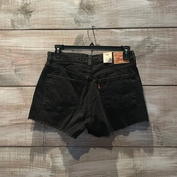 NWT Levi's 501 Black Jean Shorts size 30 - Picture 2 of 7